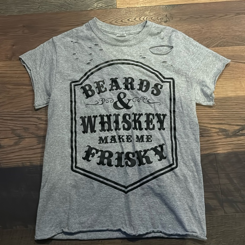 GRAPHIC T-SHIRT